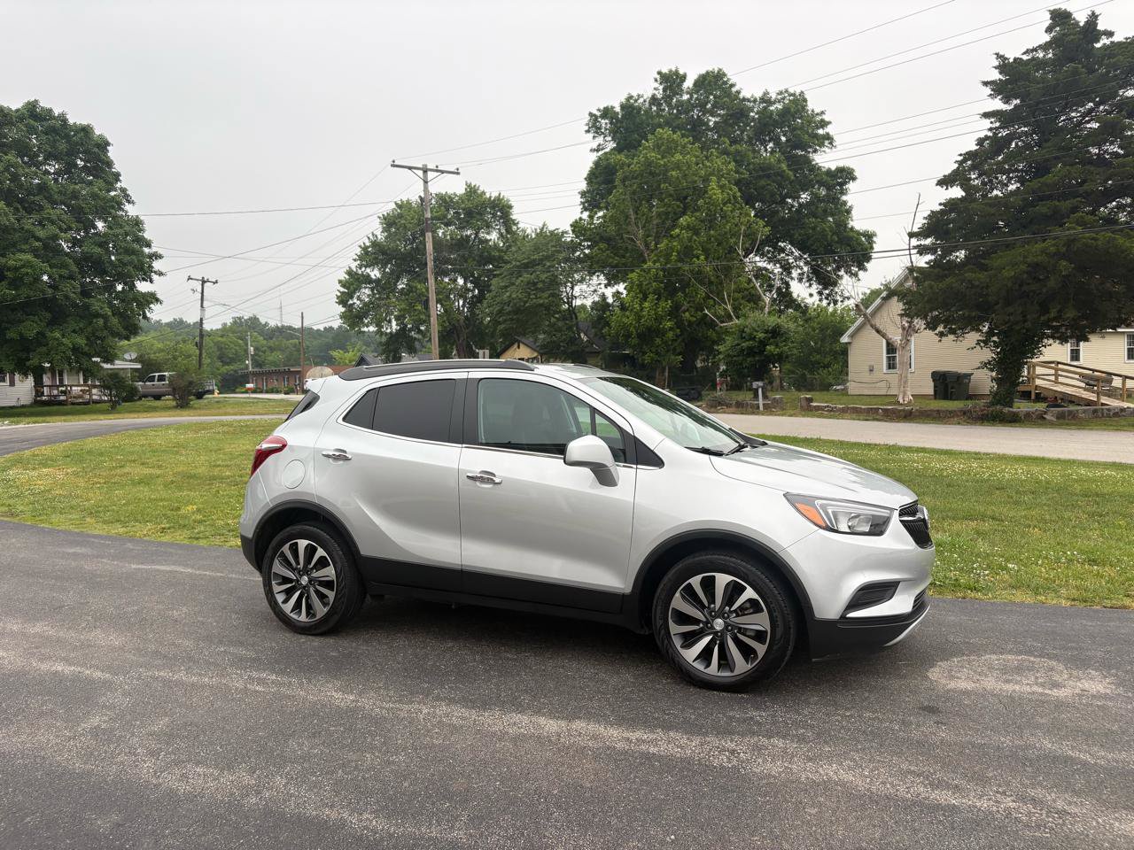 Used 2022 Buick Encore Preferred w/ Safety Package FWD image 25