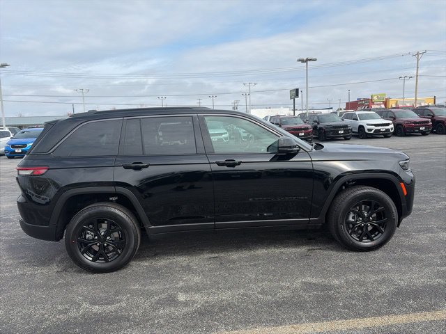New 2026 Jeep Grand Cherokee Altitude AWD/4WD image 7