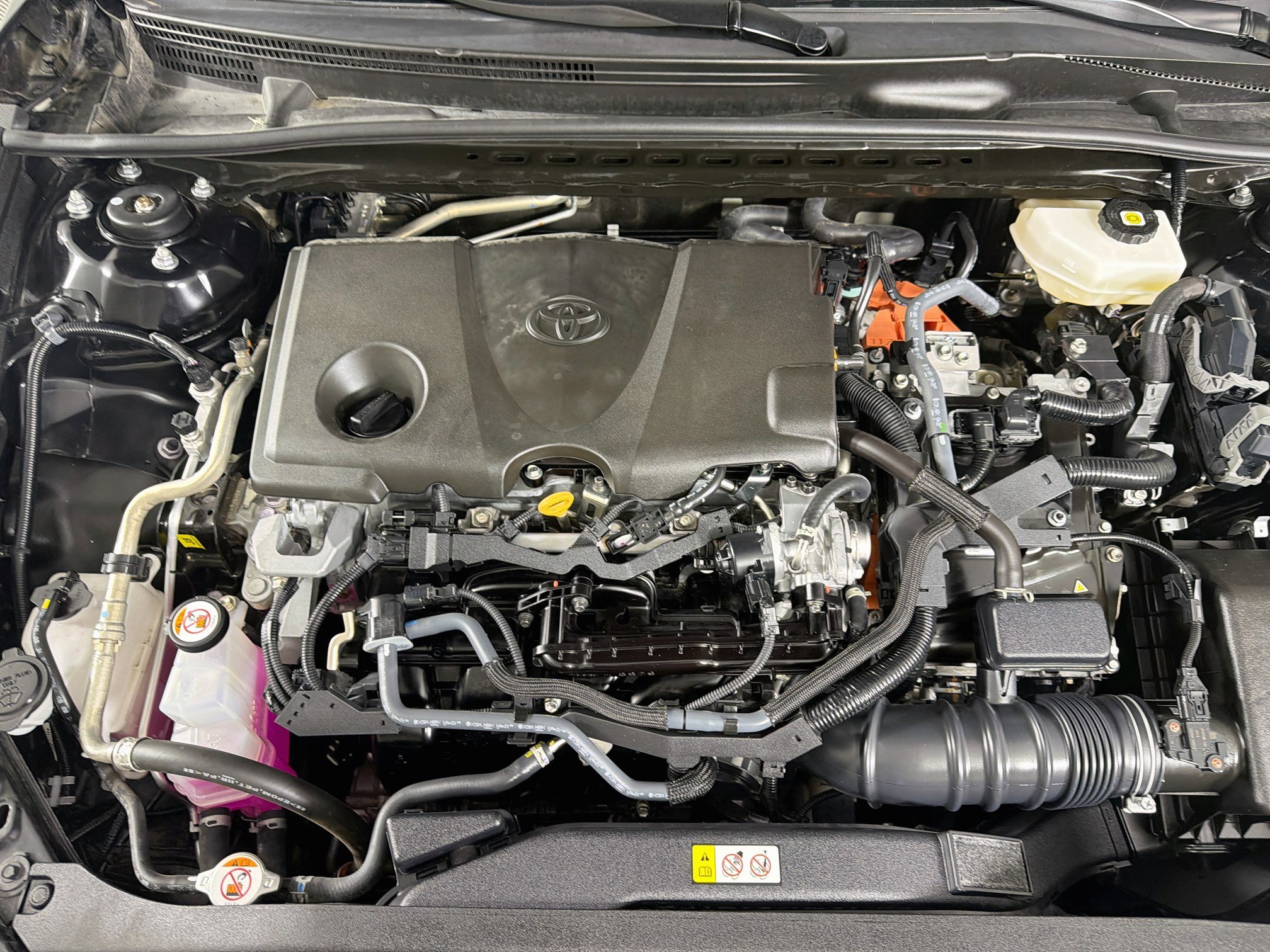 Used 2025 Toyota Camry LE FWD image 31