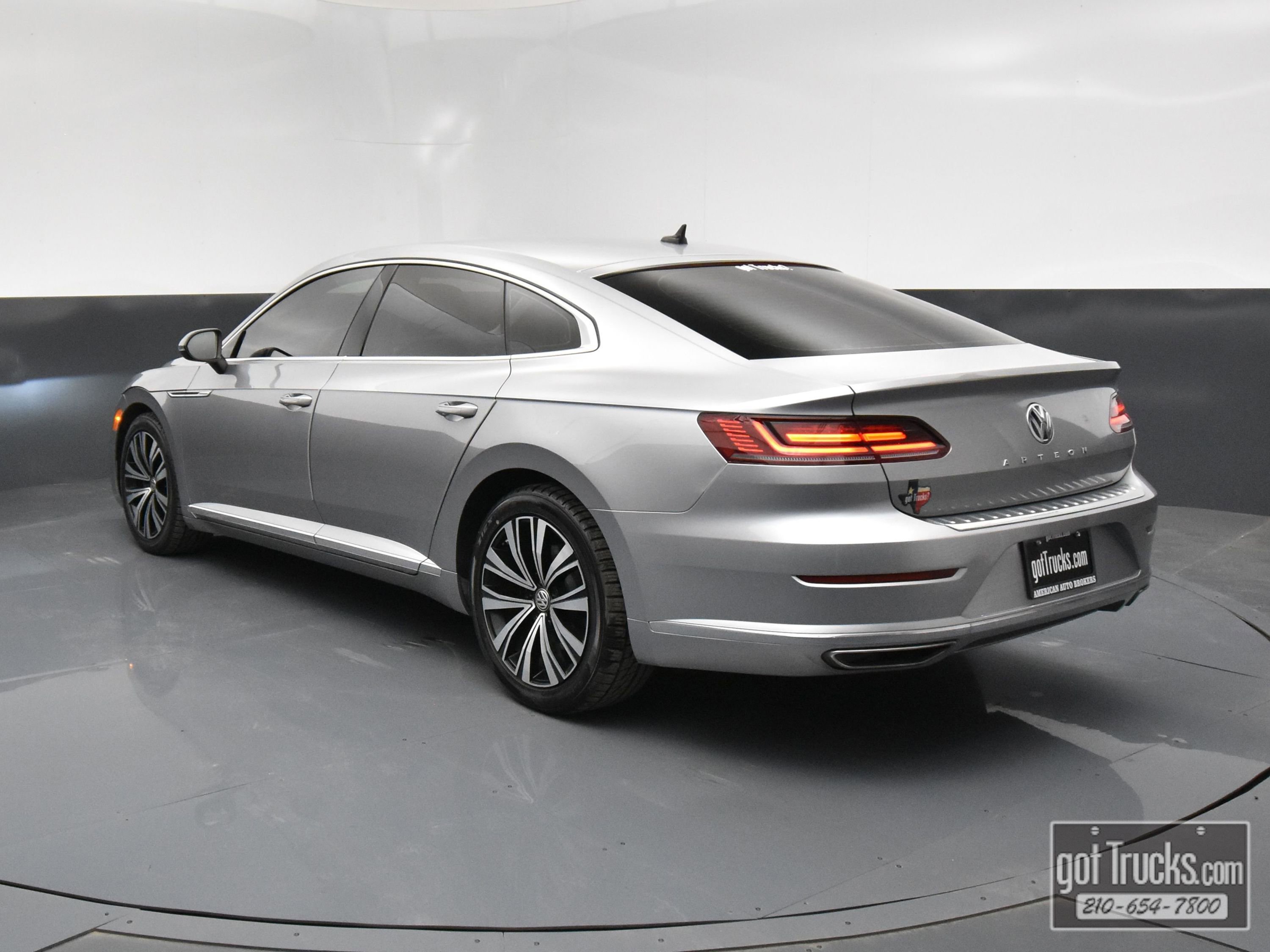 Used 2019 Volkswagen Arteon SE image 5
