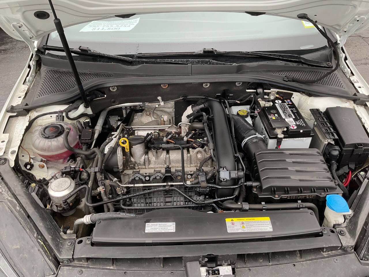 Used 2021 Volkswagen Golf 4-Door image 24