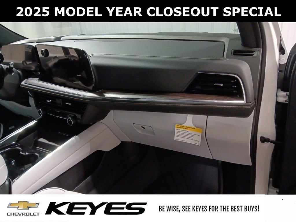 New 2025 Chevrolet Suburban Premier image 23