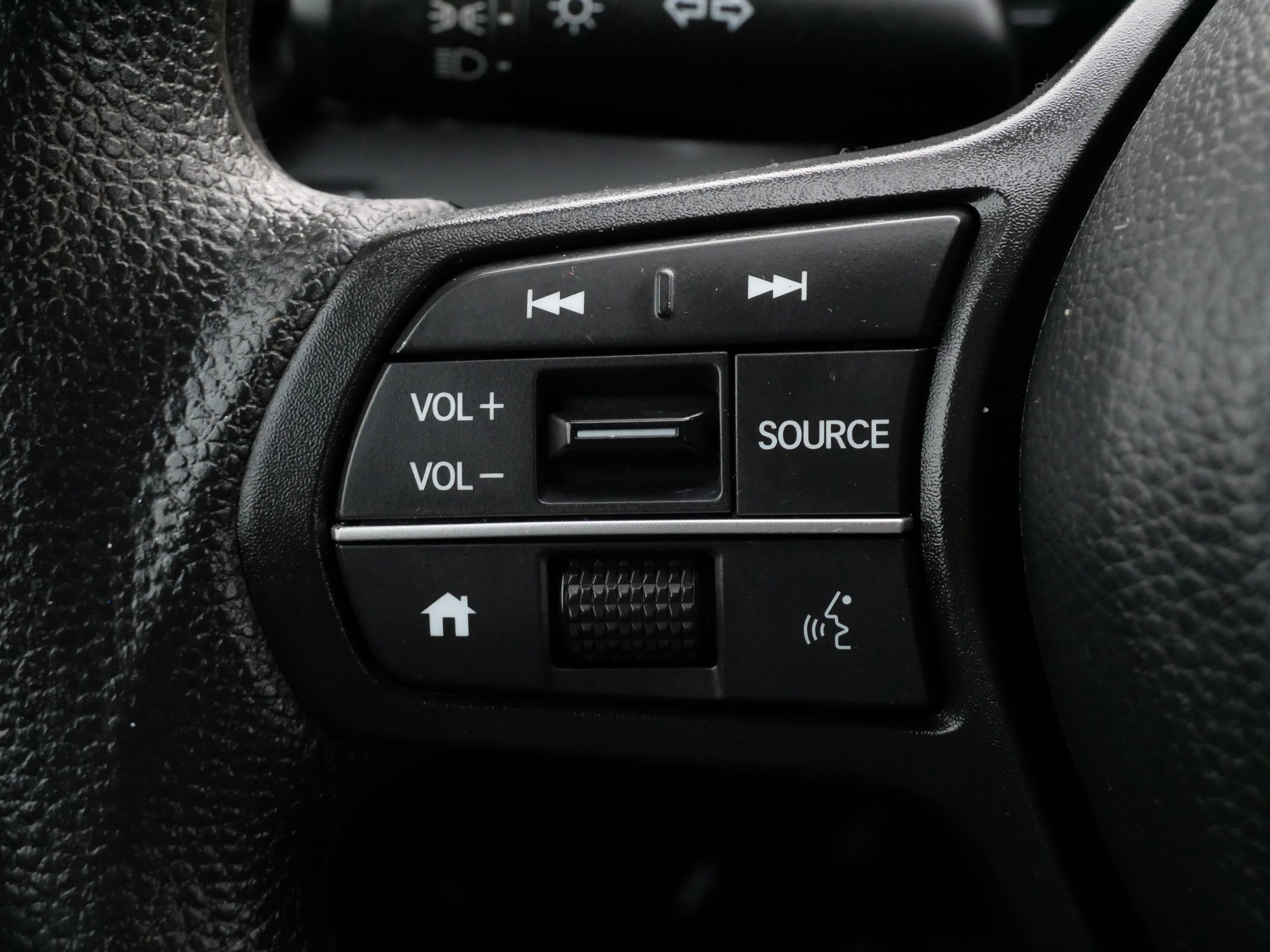 Certified 2023 Honda CR-V EX image 28