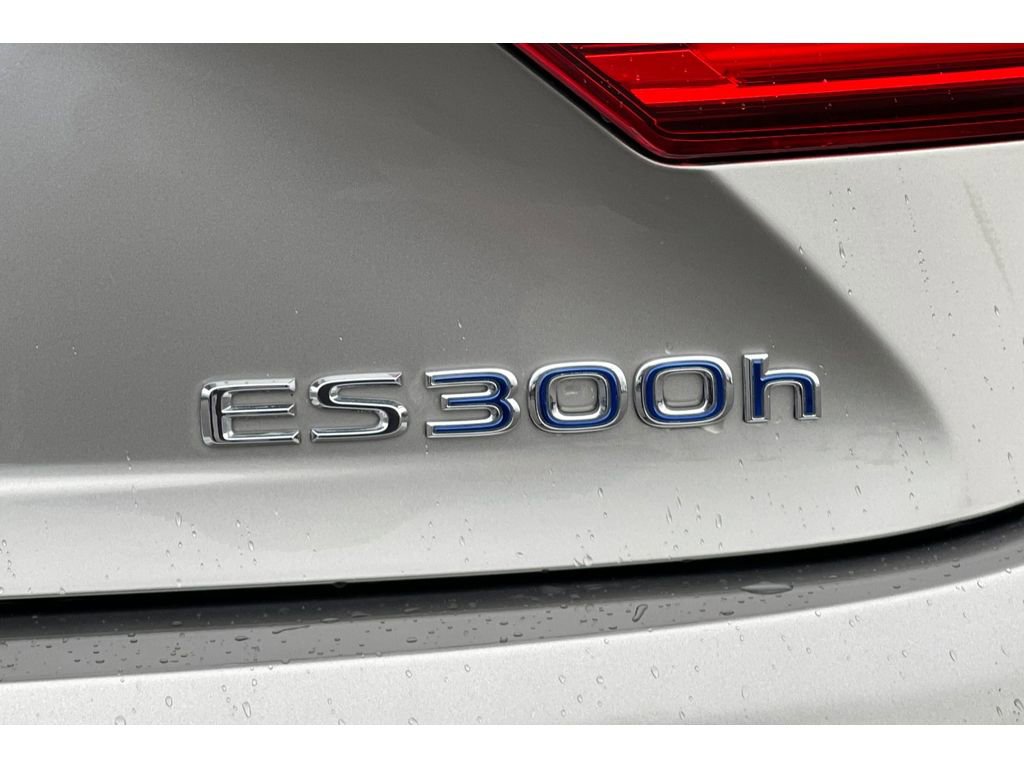 Used 2017 Lexus ES 300h image 50