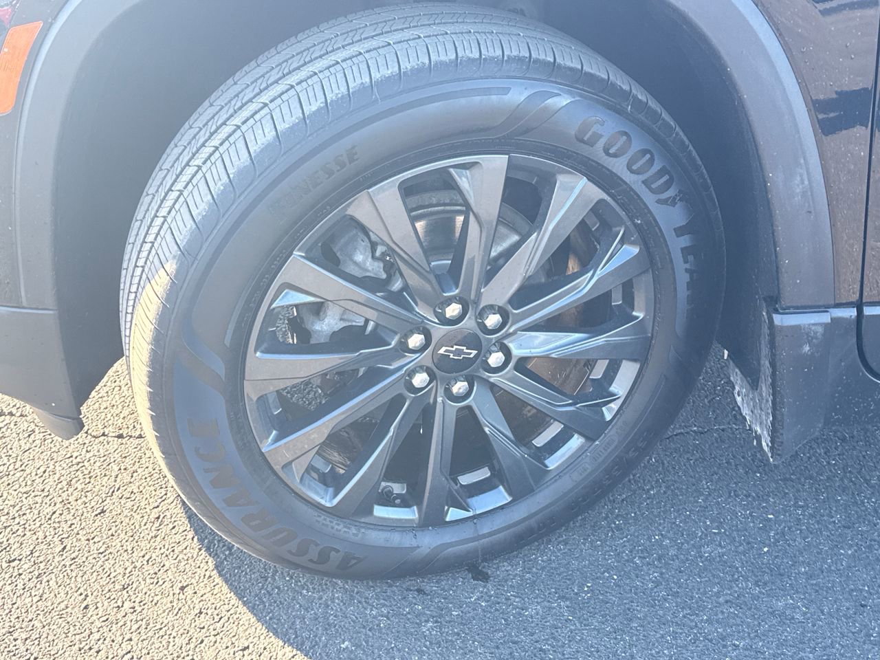 Used 2022 Chevrolet Traverse RS w/ LPO, Floor Liner Package image 12