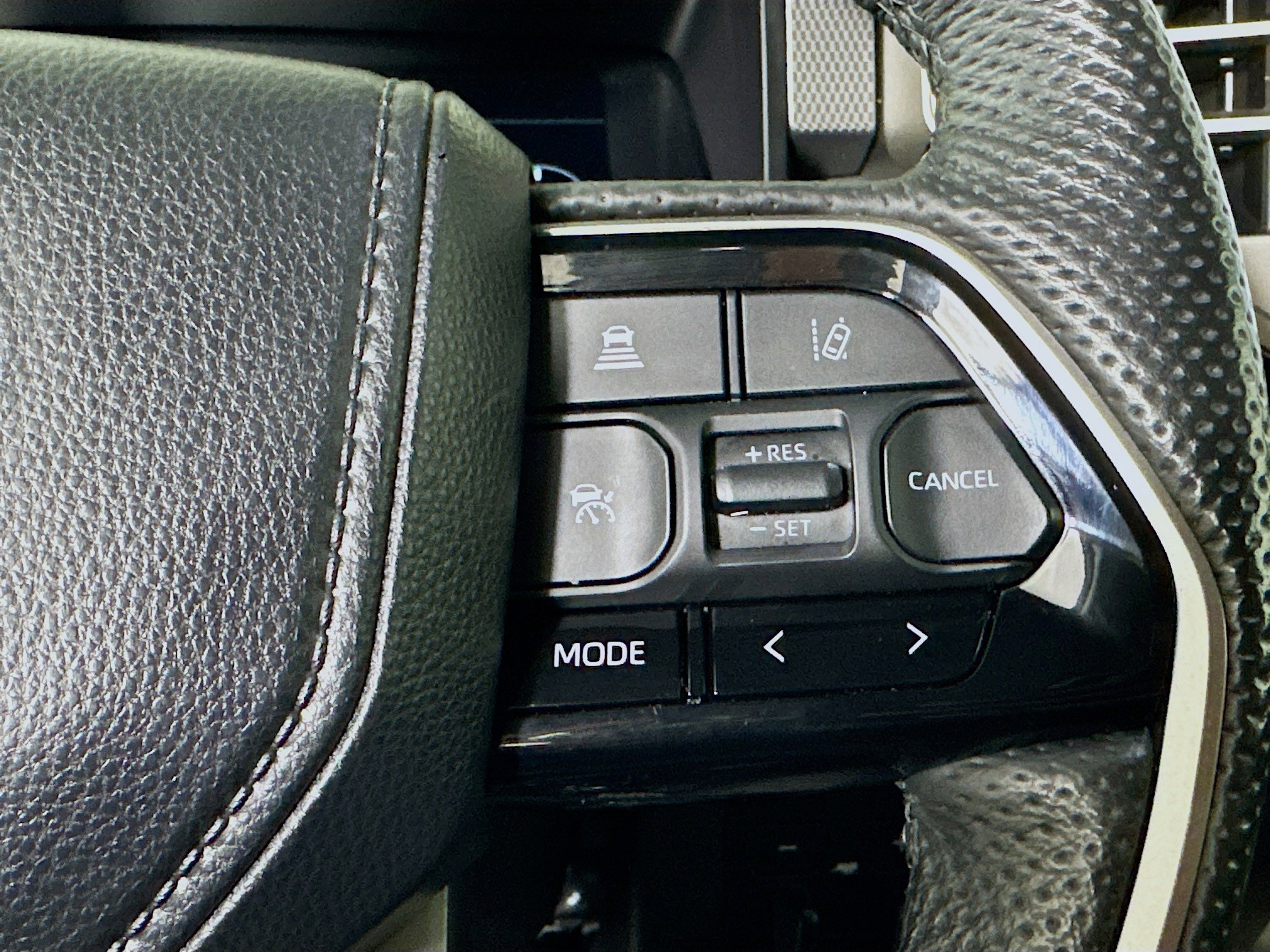 Used 2024 Toyota Sequoia Limited image 17