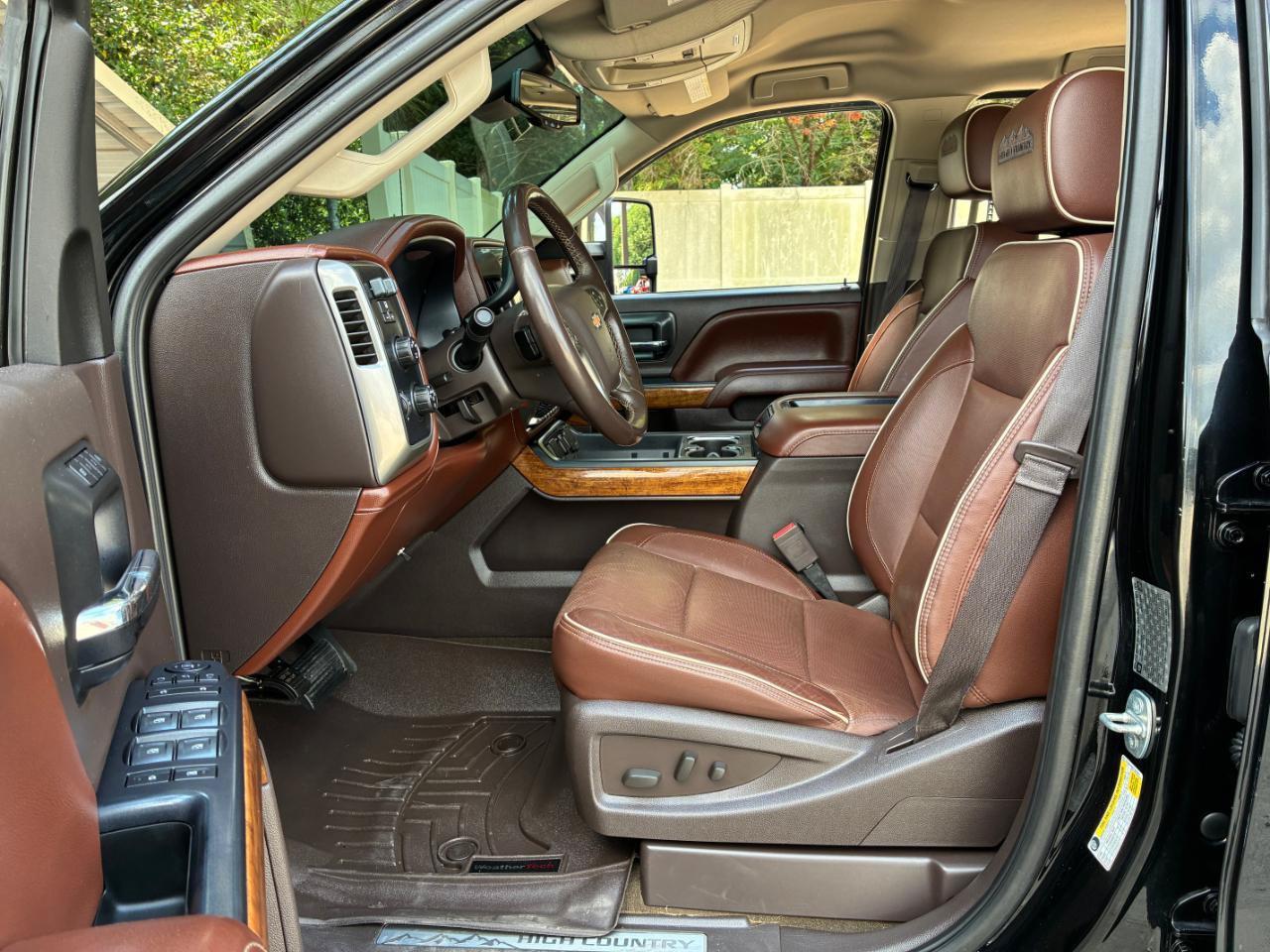 Used 2015 Chevrolet Silverado 3500 High Country w/ Duramax Plus Package AWD/4WD image 11