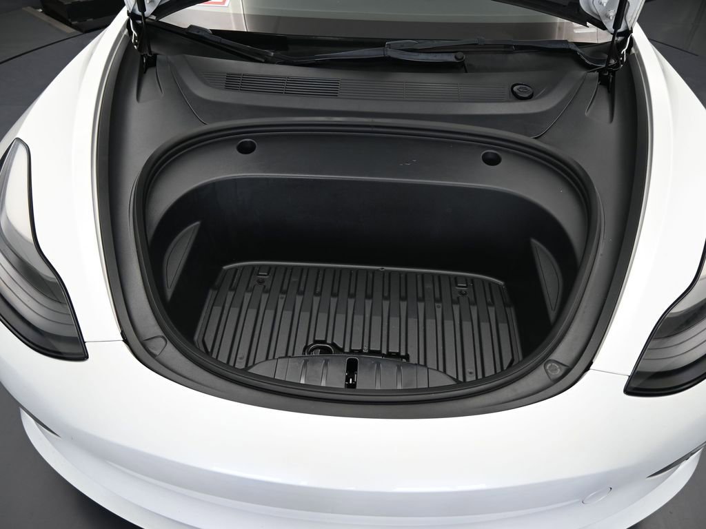 Used 2023 Tesla Model 3 Standard Range image 45