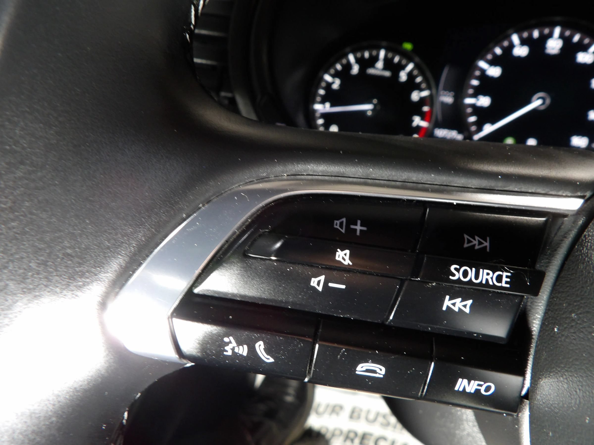 Used 2025 MAZDA MAZDA3 s Sport FWD image 19