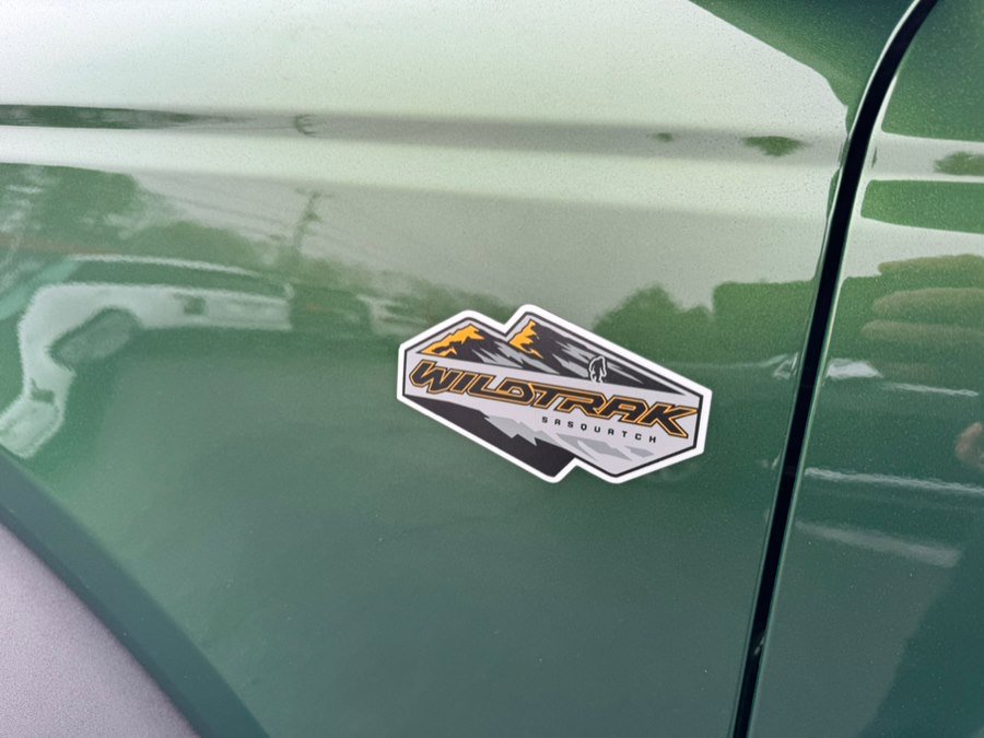 Used 2024 Ford Bronco Wildtrak image 13