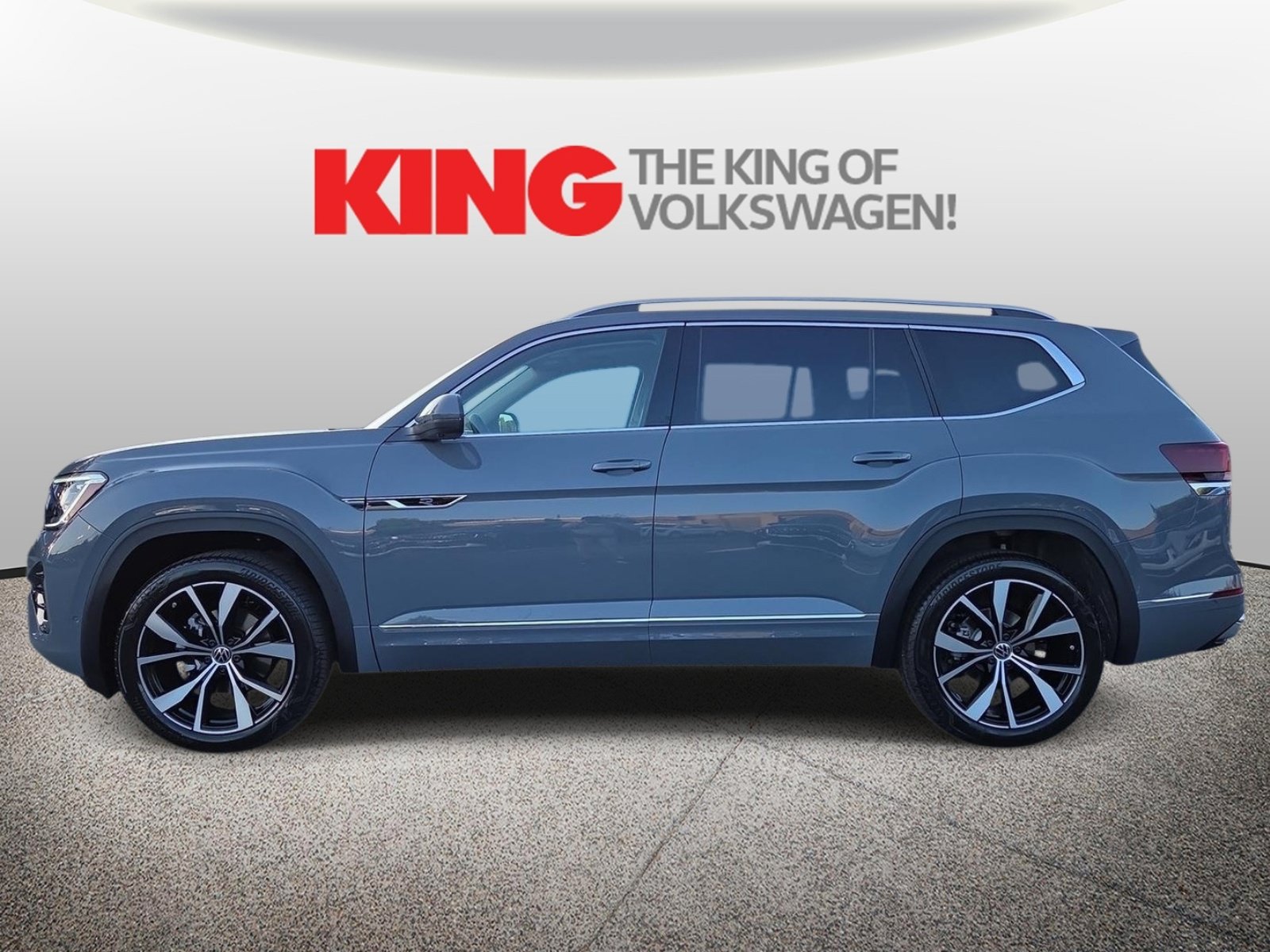 New 2026 Volkswagen Atlas SEL Premium R-Line AWD/4WD image 7
