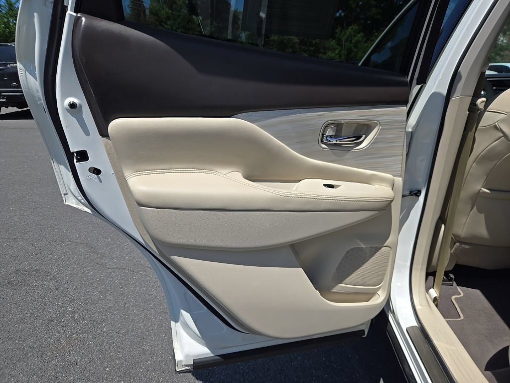 Used 2018 Nissan Murano SL w/ Moonroof Package AWD/4WD image 45