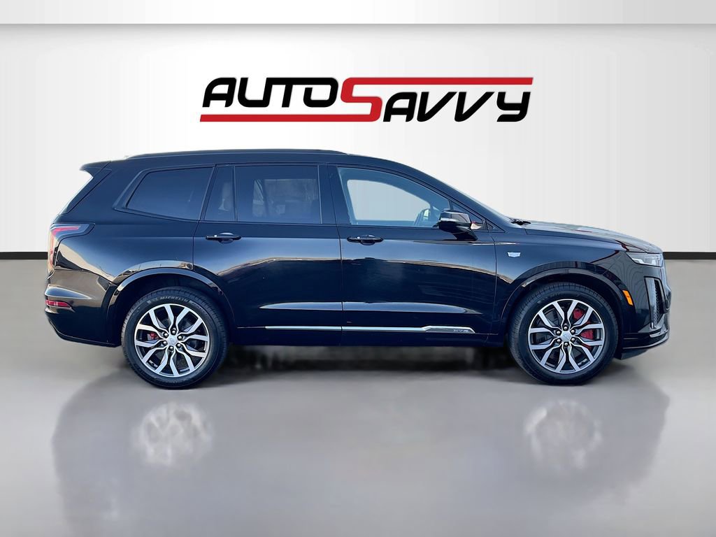 Used 2024 Cadillac XT6 Sport image 8
