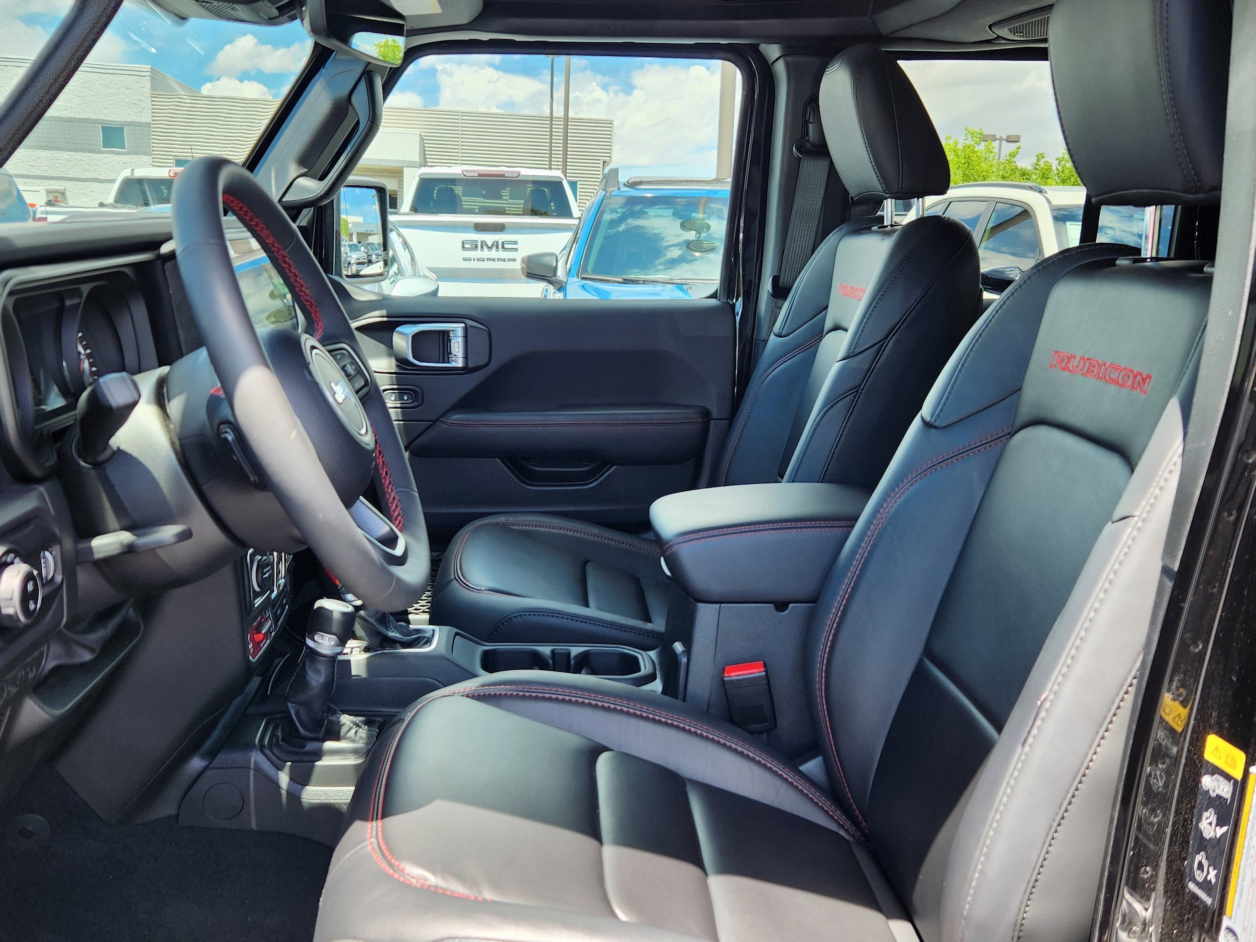 Used 2024 Jeep Gladiator Rubicon AWD/4WD image 8