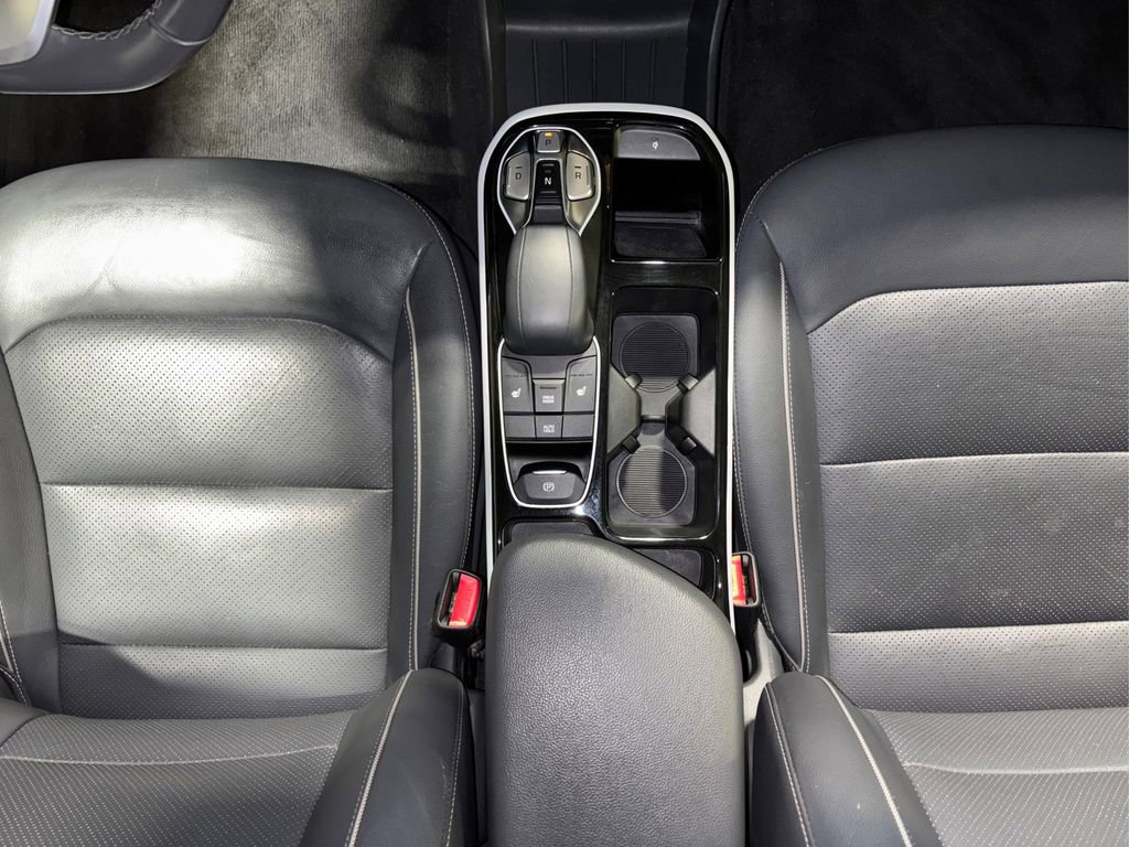 Used 2019 Hyundai Ioniq Limited image 24