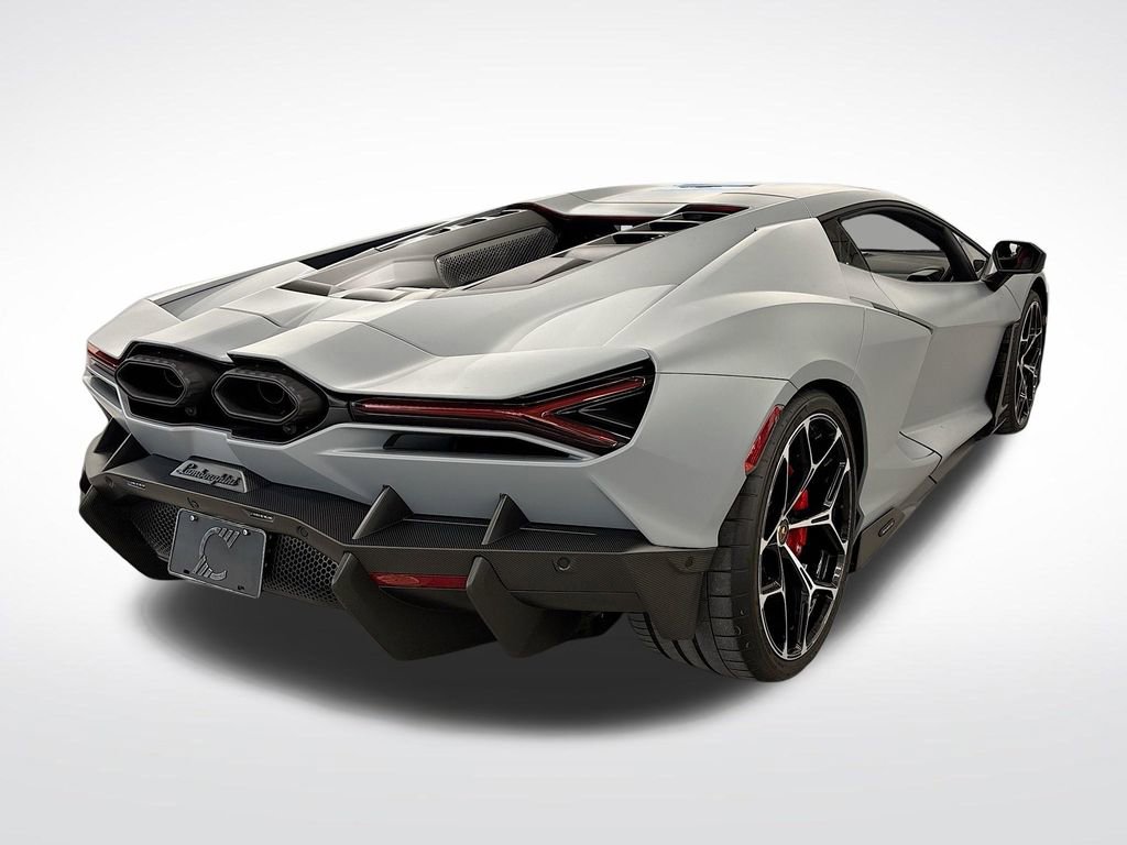 Used 2024 Lamborghini Revuelto image 5