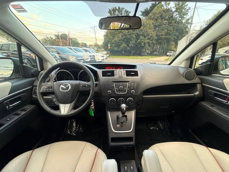 Used 2012 MAZDA MAZDA5 Grand Touring FWD image 21