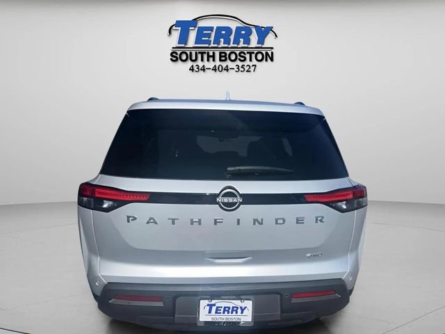 Used 2025 Nissan Pathfinder SV image 4
