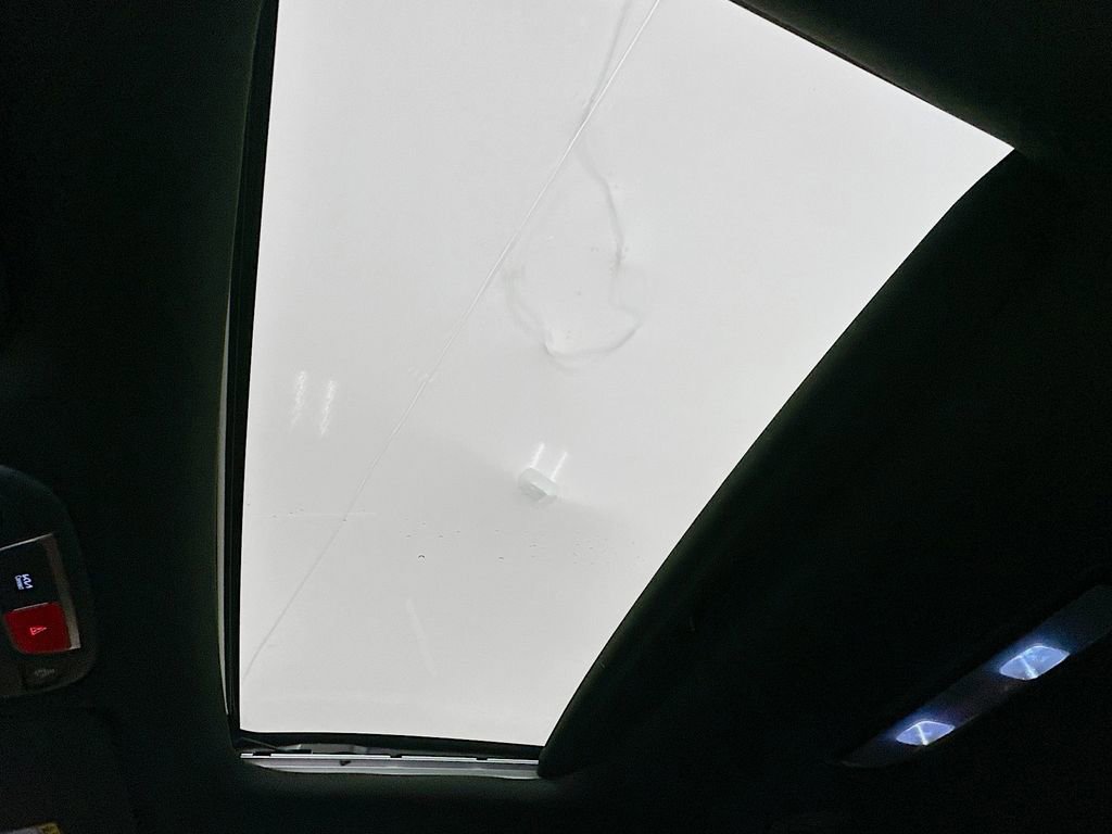 Used 2024 Kia Telluride EX w/ EX Captain's Chair Package image 23