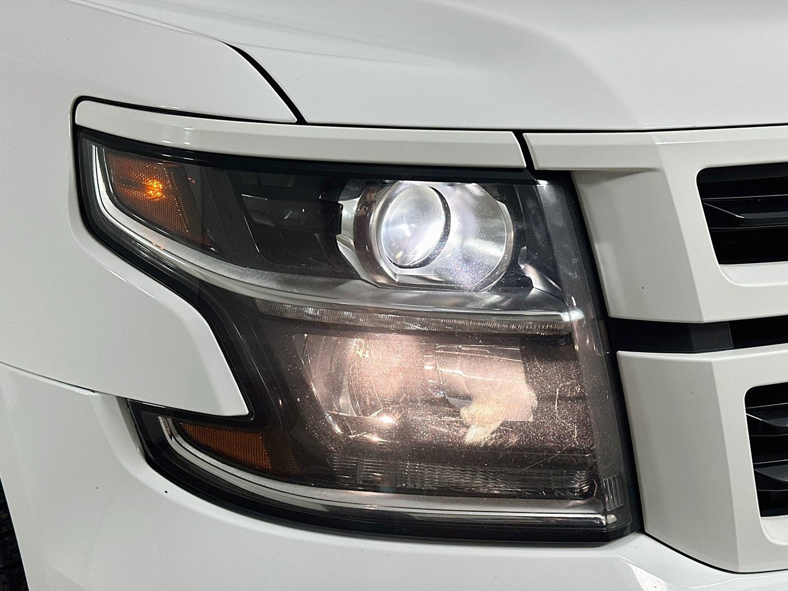 Used 2019 Chevrolet Tahoe Premier w/ RST 6.2L Performance Edition AWD/4WD image 9