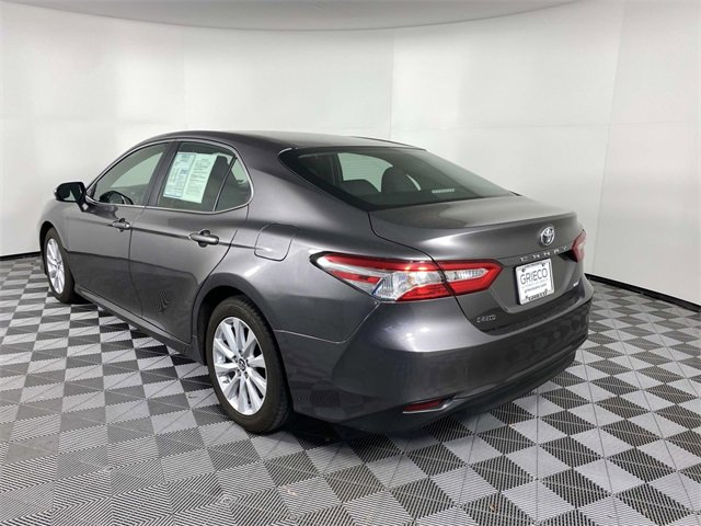 Used 2018 Toyota Camry LE image 6