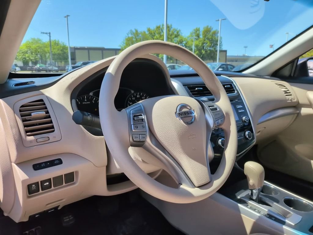 Used 2015 Nissan Altima 2.5 S w/ Power Driver Seat Package FWD image 27