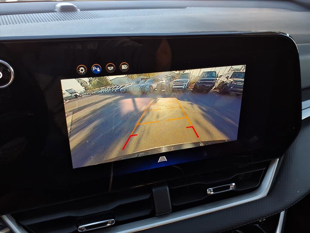 Used 2025 Chevrolet Equinox LT image 20