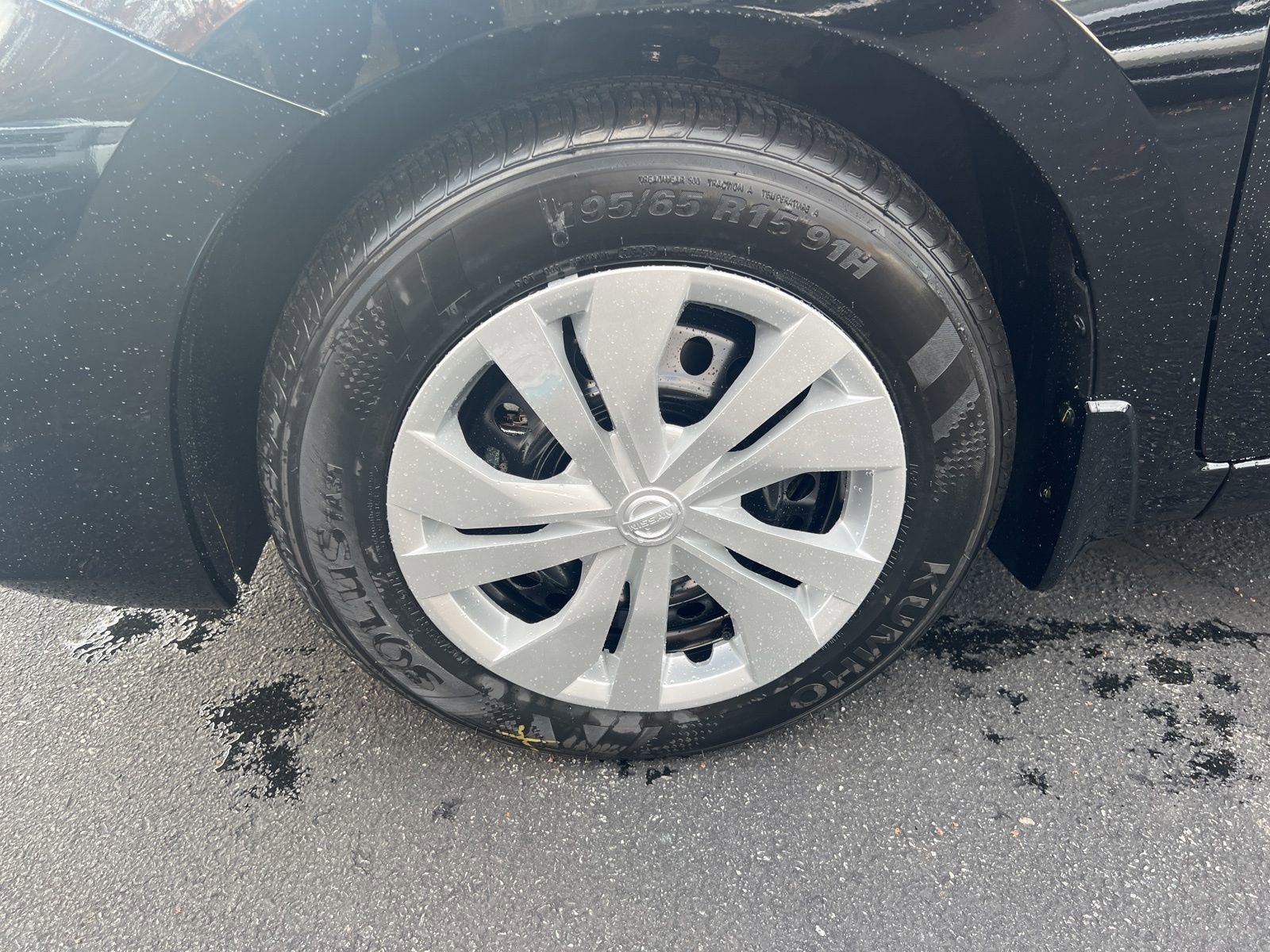 New 2025 Nissan Versa S image 36