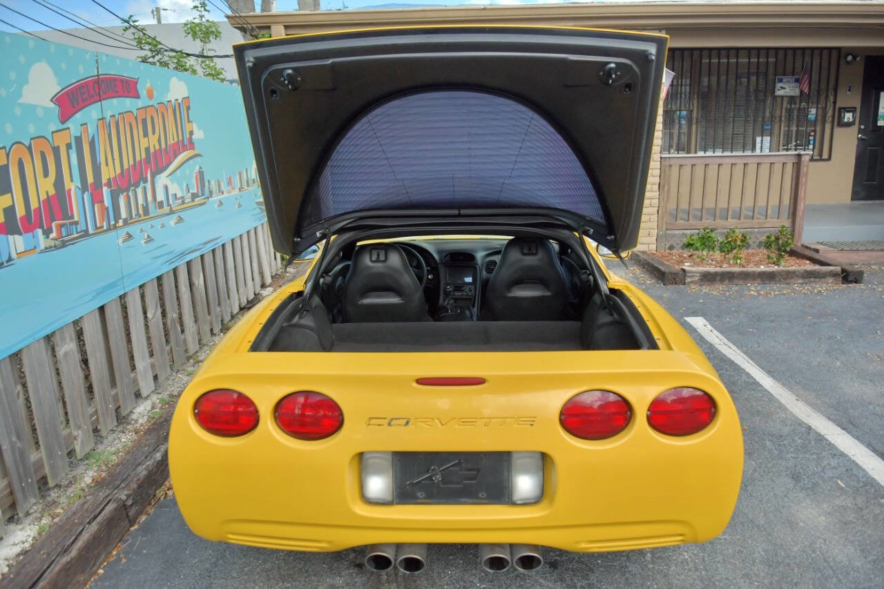 Used 2003 Chevrolet Corvette Coupe w/ Preferred Equipment Group image 37