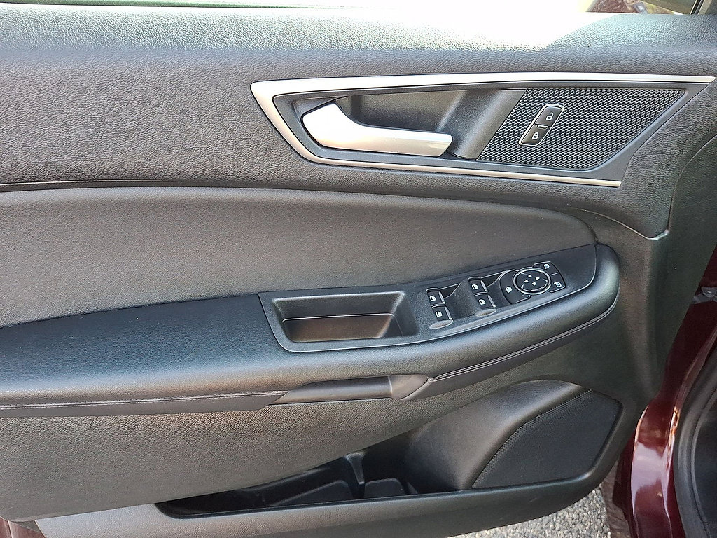 Used 2022 Ford Edge SEL w/ Convenience Package AWD/4WD image 10