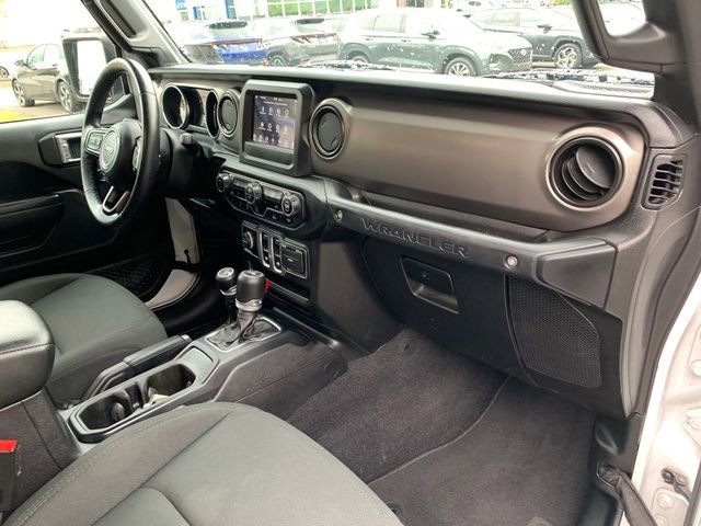Used 2021 Jeep Wrangler Sport AWD/4WD image 13