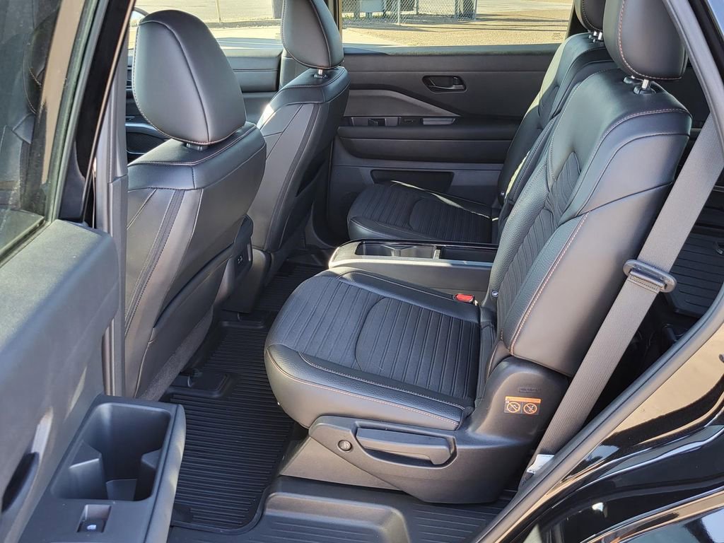 Used 2023 Nissan Pathfinder Rock Creek image 13