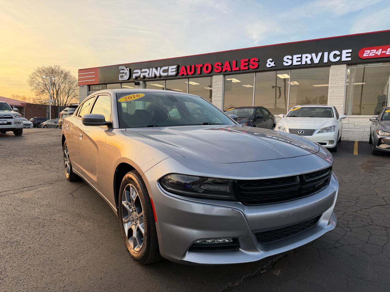 Used 2016 Dodge Charger SXT AWD/4WD image 1
