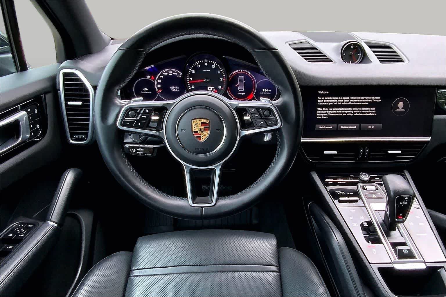 Used 2022 Porsche Cayenne AWD/4WD image 6