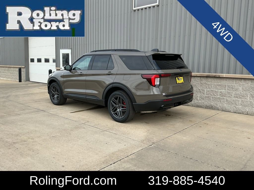 New 2026 Ford Explorer ST-Line w/ ST-Line Street Pack image 3