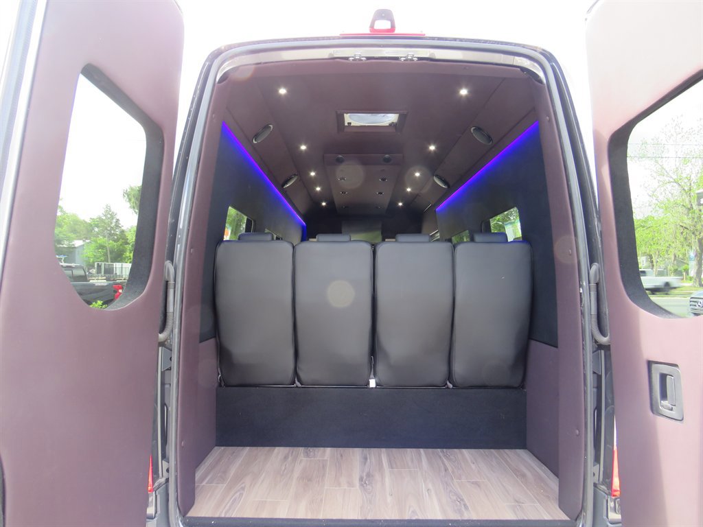 Used 2022 Mercedes-Benz Sprinter 4500 image 11