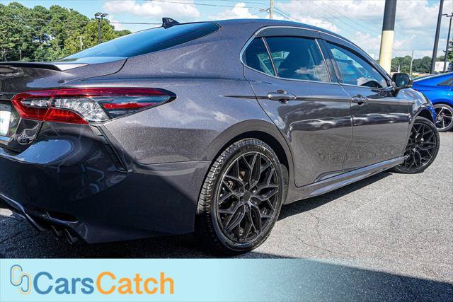 Used 2022 Toyota Camry XSE FWD image 6