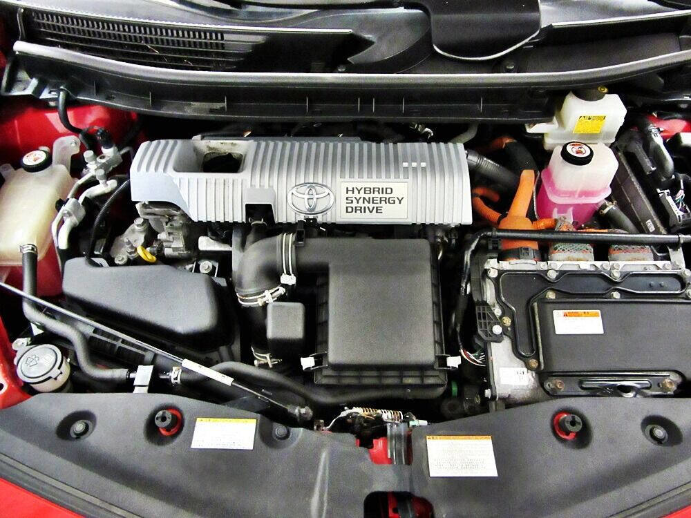 Used 2017 Toyota Prius V Two image 14