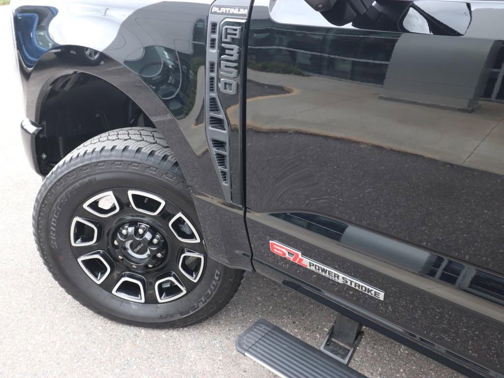 Used 2026 Ford F350 Platinum image 3