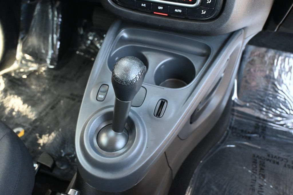 Used 2017 smart fortwo electric drive RWD image 11