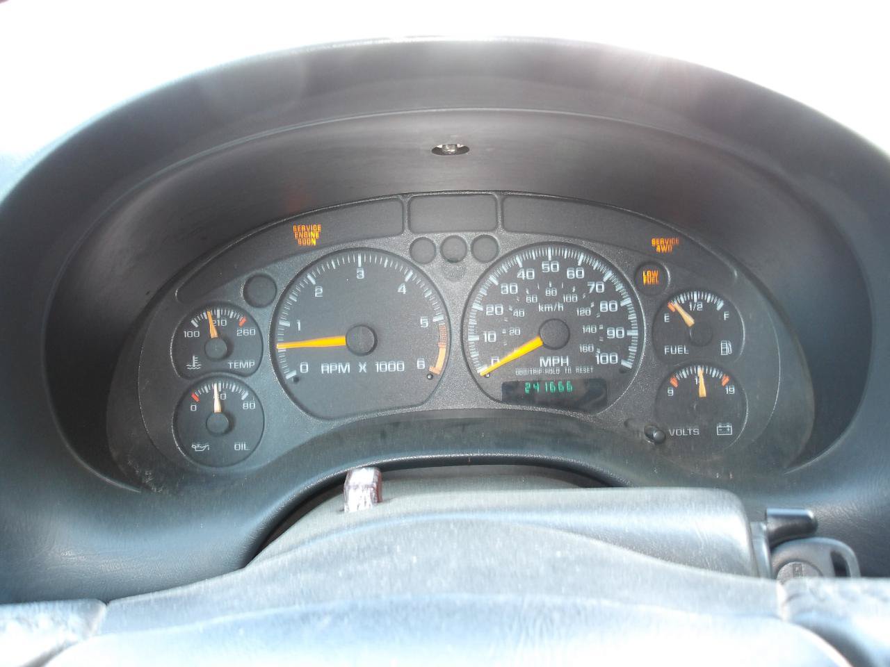 Used 2001 GMC Jimmy SLE AWD/4WD image 15