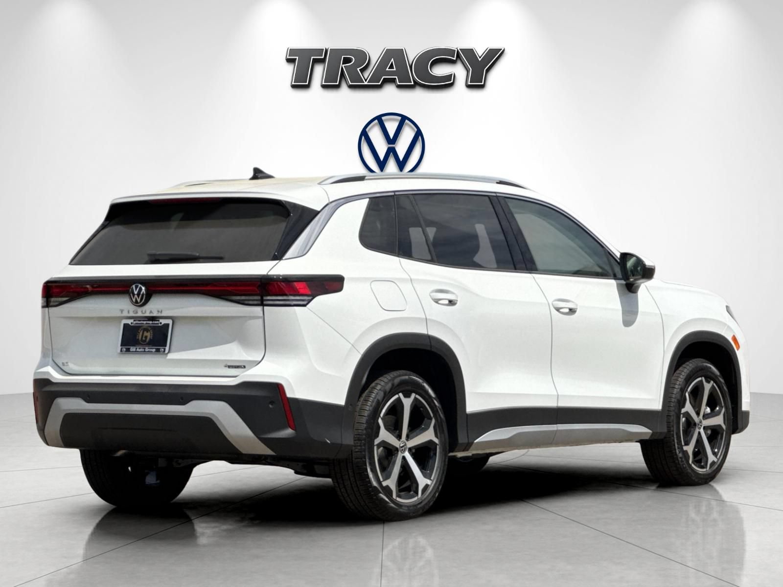New 2026 Volkswagen Tiguan SE AWD/4WD image 4