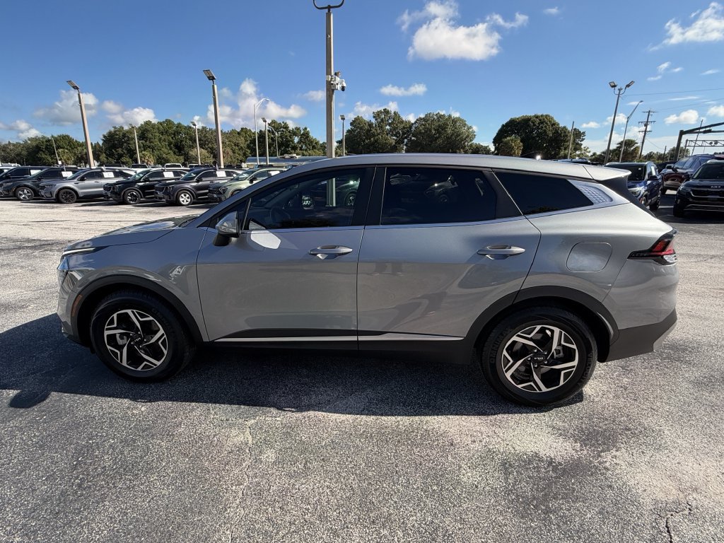 Certified 2025 Kia Sportage LX FWD image 7