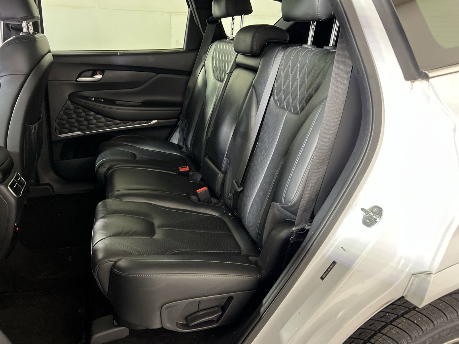 Used 2022 Hyundai Santa Fe Calligraphy image 23