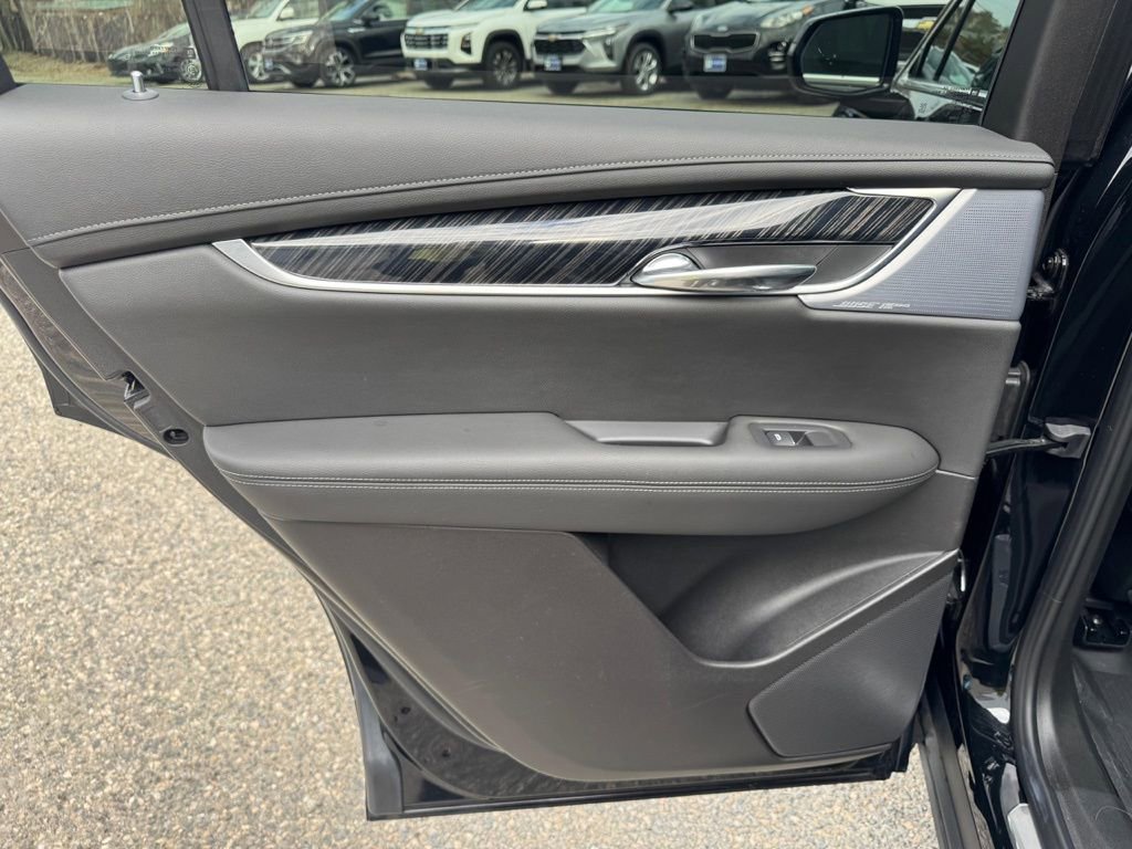 Used 2024 Cadillac XT6 Premium Luxury image 15