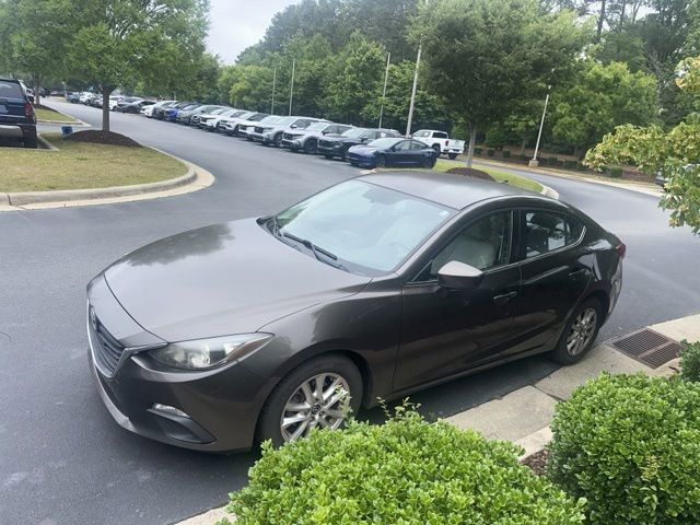 Used 2014 MAZDA MAZDA3 i Touring w/ Technology Package FWD image 5