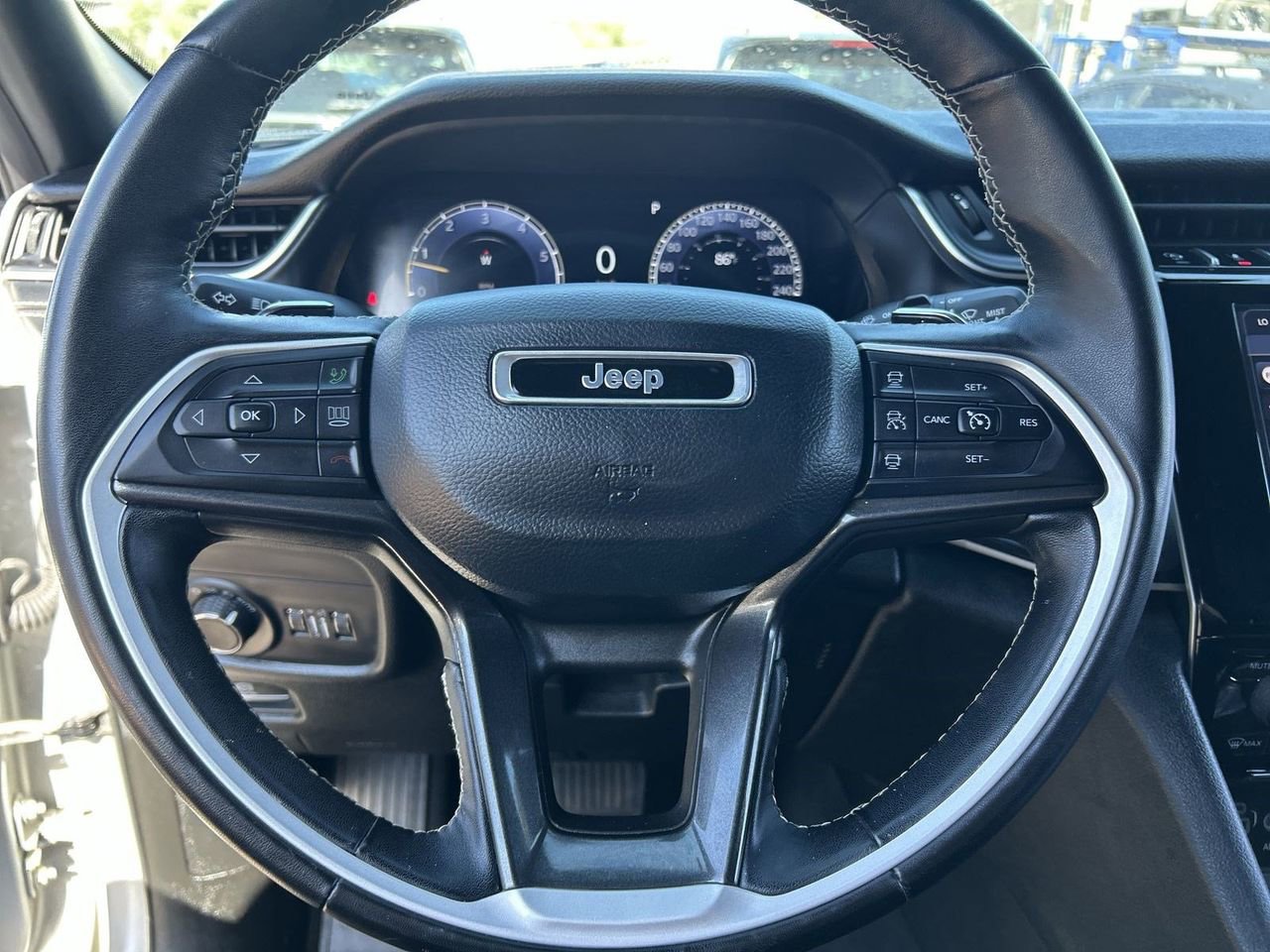 Used 2022 Jeep Grand Cherokee L Laredo AWD/4WD image 19