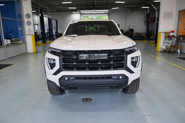 New 2026 GMC Canyon Elevation w/ Convenience Package AWD/4WD image 2