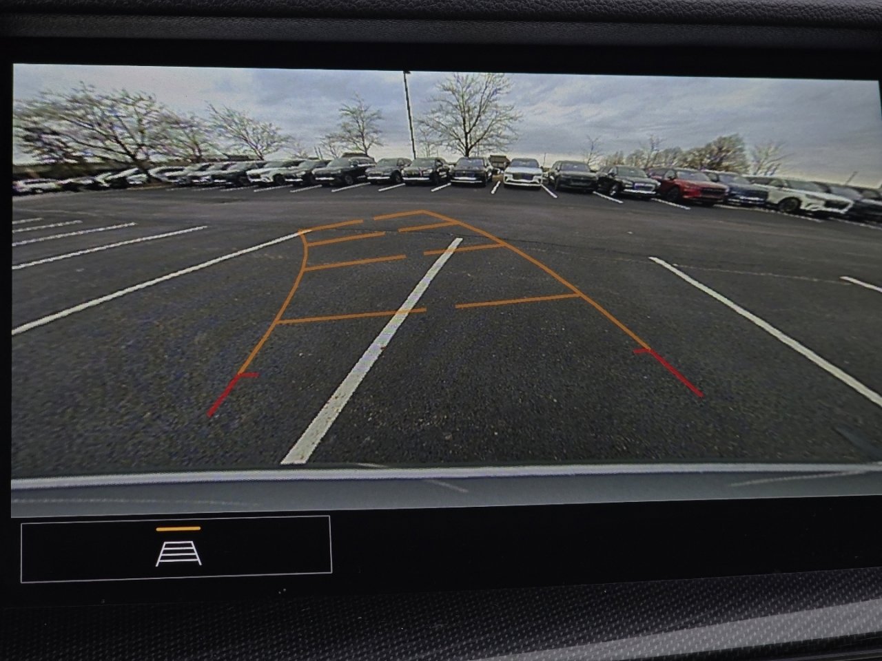 Used 2023 Buick Envision Essence image 4