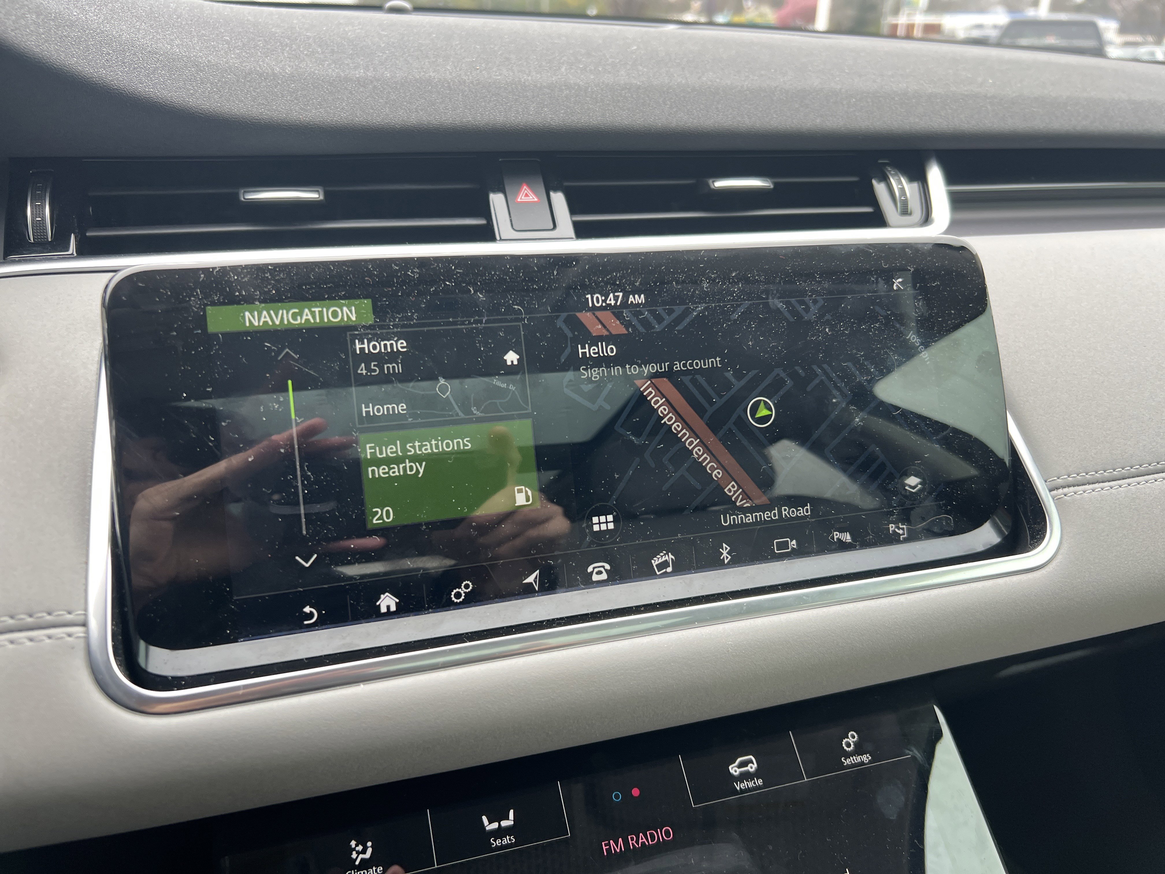 Used 2020 Land Rover Range Rover Evoque SE image 29